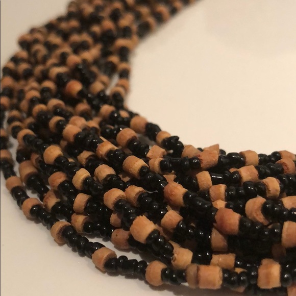 VINTAGE 15 STRAND BLACK & TAN BEADED NECKLACE - Picture 5 of 8